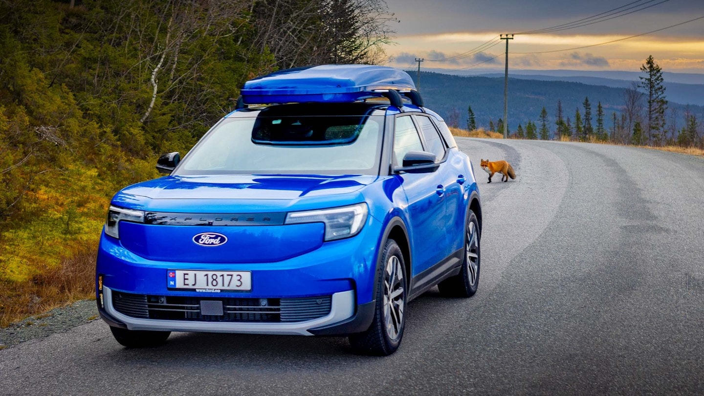 Nye helelektriske Explorer og mikkel rev