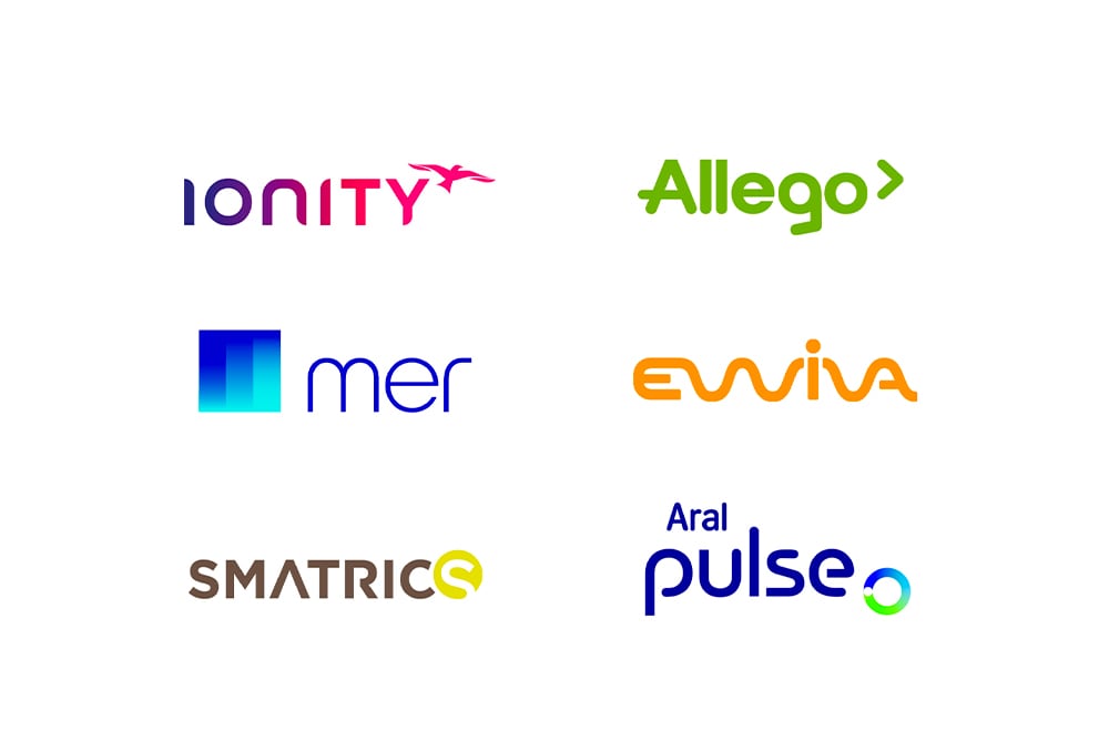  Logoer for ladenettverk som tilbyr Plug&Charge, inkludert Ionity, Allego, Mer, Ewiva, Smatrics og Aral Pulse.