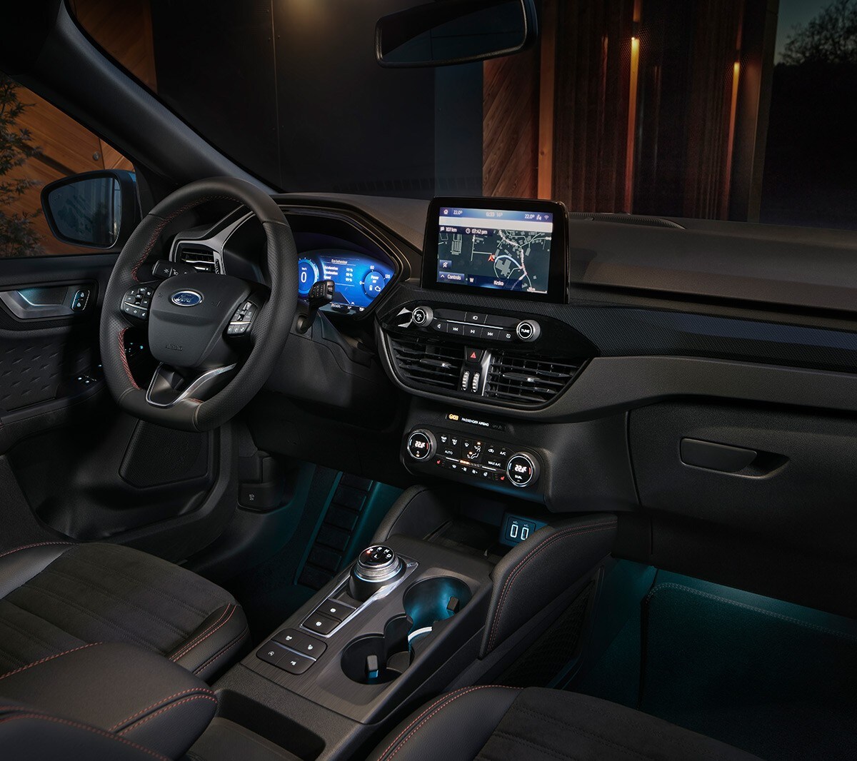 Nye Ford Kuga interiør med dashboard