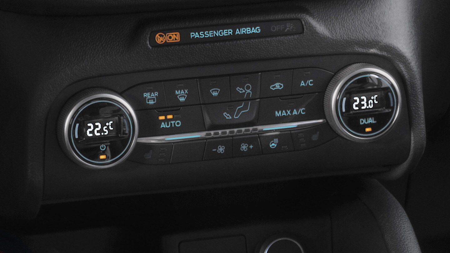 Close up of the Ford air con control panel