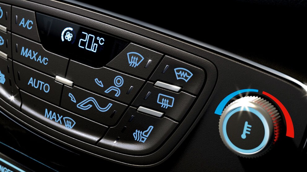 Ford Transit Courier heat controls in detail