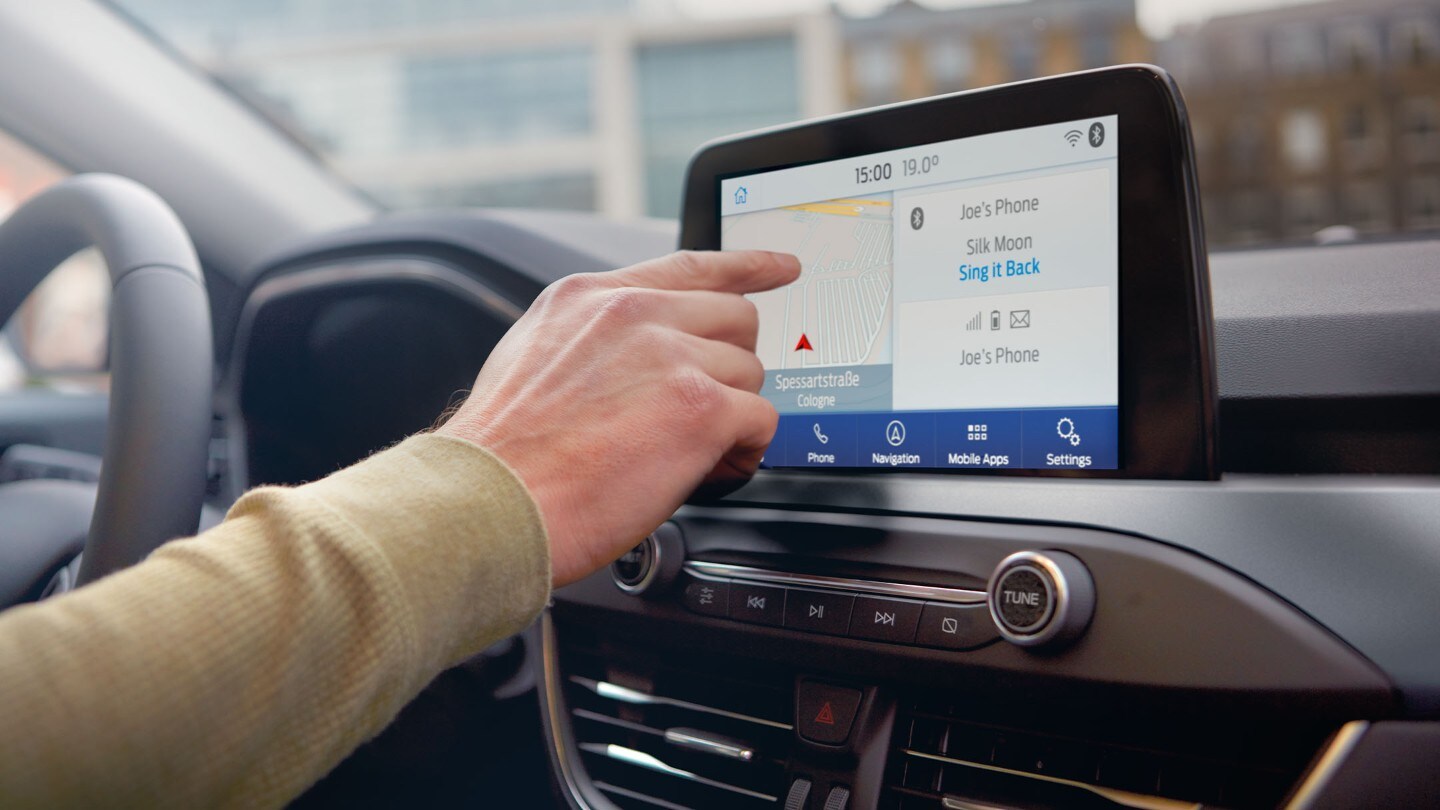 Nærbilde av Ford-bilinteriør med SYNC 3